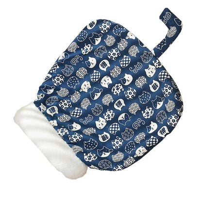 chat-panier-bleu-profond